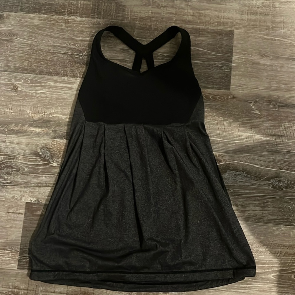 Gently used Lululemon pleated tank